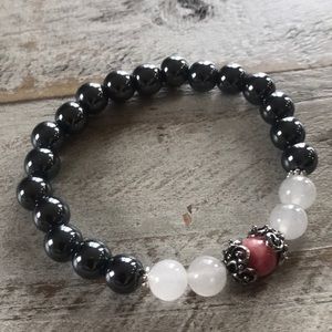 Very pretty Red Quartz and Hematite bracelet